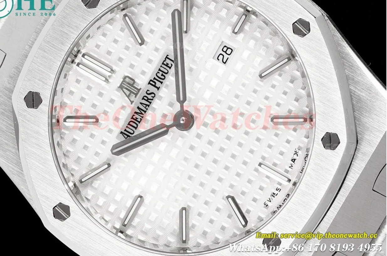 67650 Royal Qtz White SS SS Oak Swiss Ladies 33mm ZF 0519